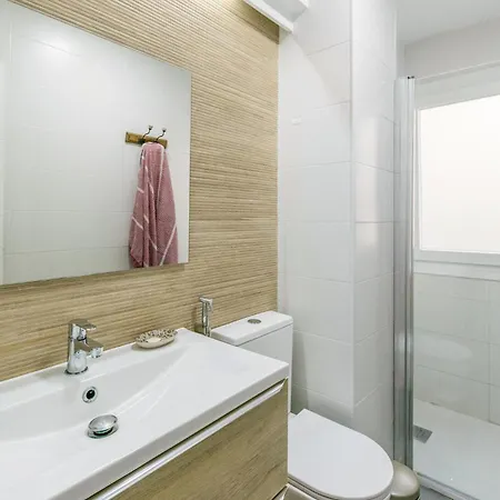 Apartamento Beautiful In With Kitchen *